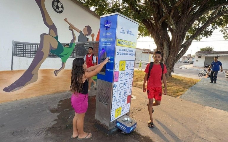Pontos de hidratação da Prefeitura garantem água fresca e reduzem plástico em Maceió