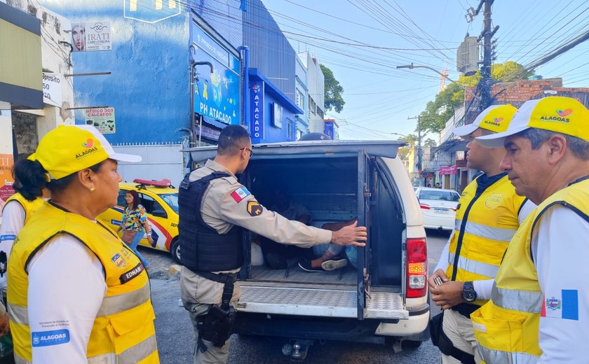 Casal é pego em flagrante por furto de produtos em lojas do Centro