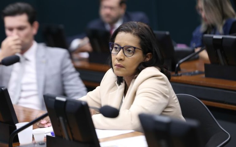 Comissão aprova projeto que obriga concessionárias de energia a terem planos para “ondas de calor”