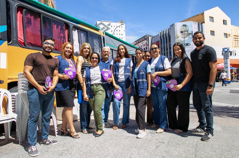 Atendimentos da ação Semdes Itinerante foram levados ao Calçadão do Comércio