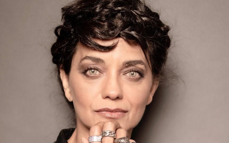 Morena de 'Renascer', Ana Cecília Costa revisita suas origens do interior: 'A Bahia me deu regra e compasso'