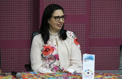 Pauline Pereira representa AMA no evento do TCE-AL