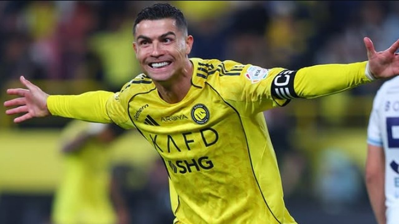 Cristiano Ronaldo marca 971º gol e Al-Nassr se aproxima do título saudita