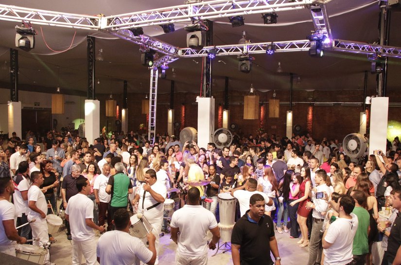 Advogados lotam Acrópole Hall para celebrar passagem do dia do Advogado