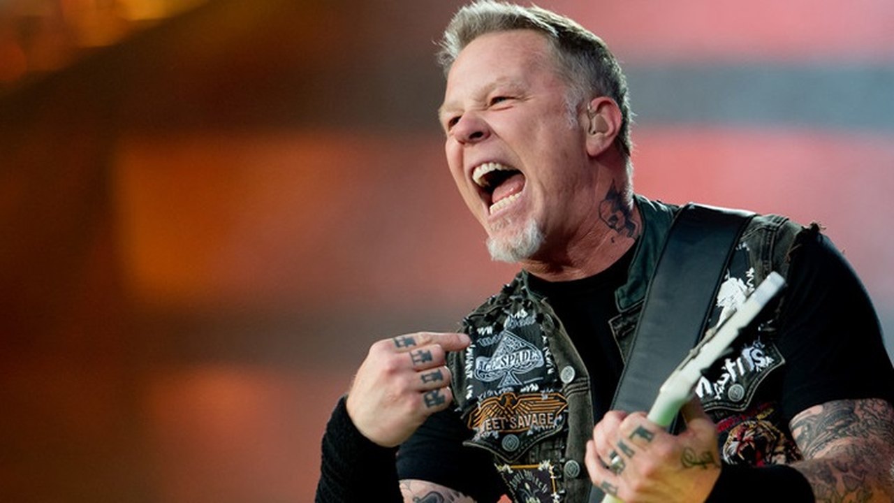 Vocalista do Metallica liga para fã que teve filho em show no Brasil