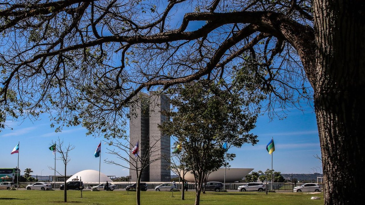 Congresso aumenta punição a crimes sexuais online contra crianças