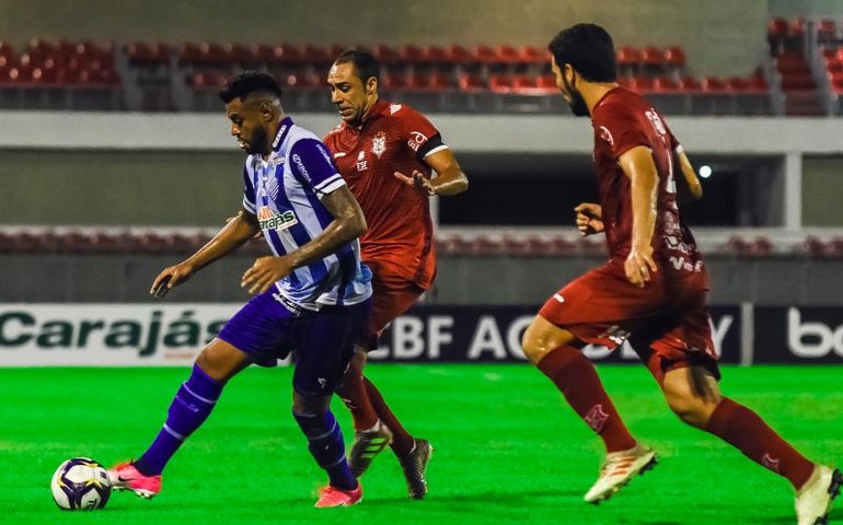 CSA vence e chega aos 13 pontos no Nordestão