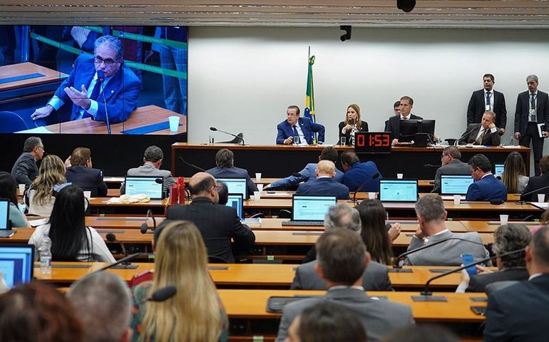 Apresentação do relatório preliminar da LDO 2024 é adiada na Comissão Mista de Orçamento