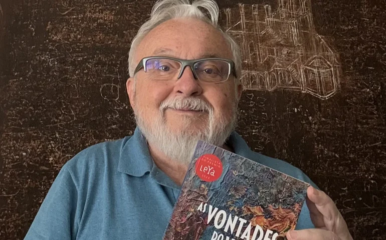 Aos 74 anos, finalista do Prêmio LeYa Portugal transforma perdas em arte no romance “As vontades do vento”
