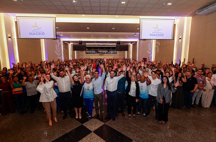 Prefeitura de Maceió e Senai realizam aula inaugural de cursos para alunos da Ejai