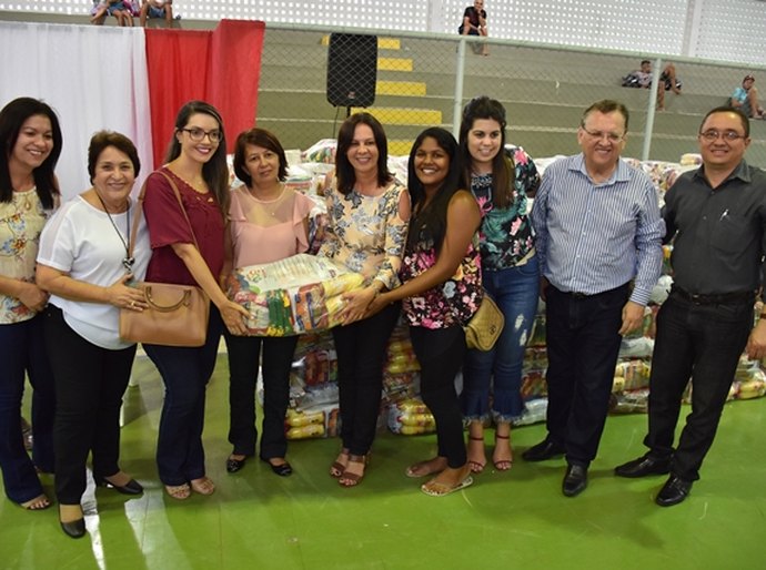Prefeitura de Santana do Ipanema entrega 577 cestas nutricionais nesta 3ª