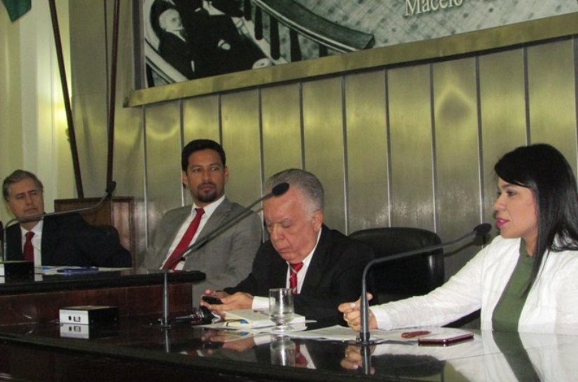 Cosems discute doenças cardiovasculares em audiência pública na ALE