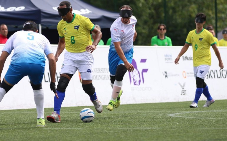 Seleção brasileira de futebol de cegos garante vaga nos Jogos de Paris