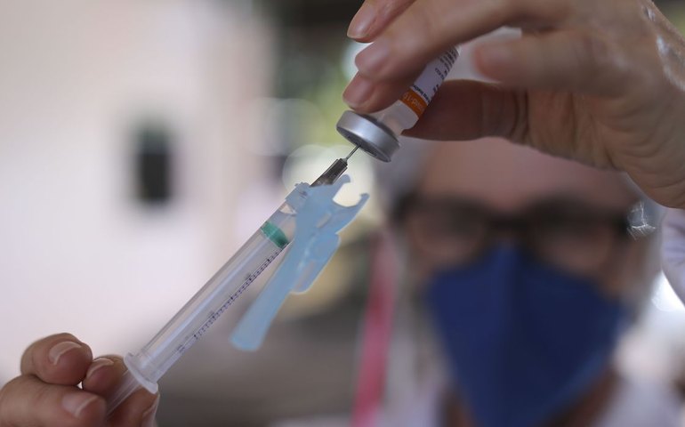 Brasil ultrapassa marca de 66% da população vacinada contra Covid-19