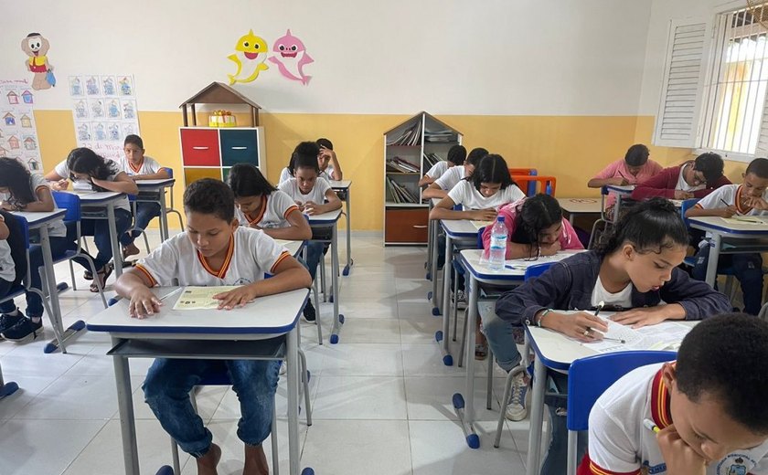 Estudantes da rede municipal de Penedo participam das Olimpíadas de Matemática