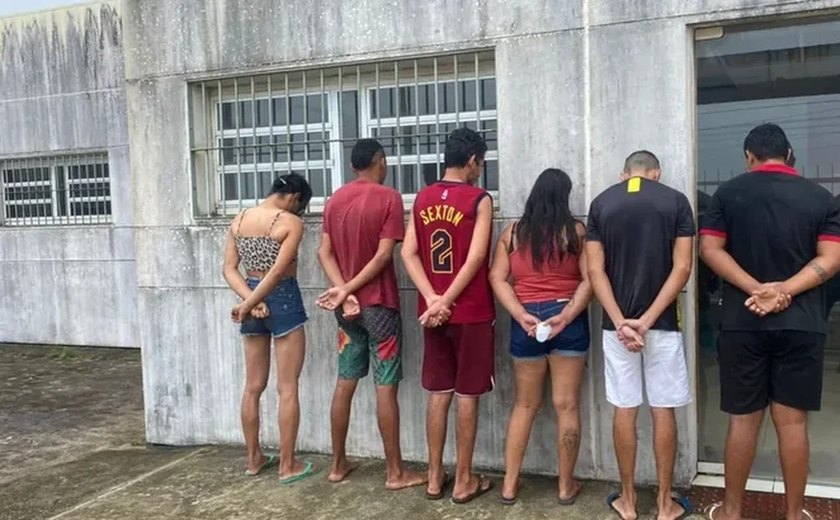 Seis pessoas são presas após gravar live praticando sexo na frente de criança, em Teotonio Vilela