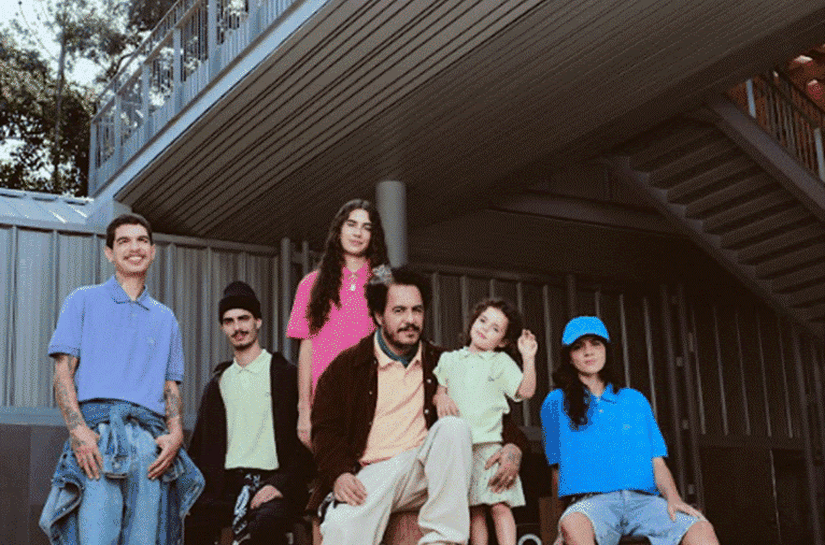 D2, pela primeira vez com toda a família, dá nova voz a ‘Loadeando’ na campanha de Dia dos Pais da Riachuelo