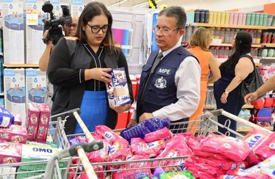 MPAL e Procon desencadeiam fiscalização em supermercados contra falsificação de sabão em pó