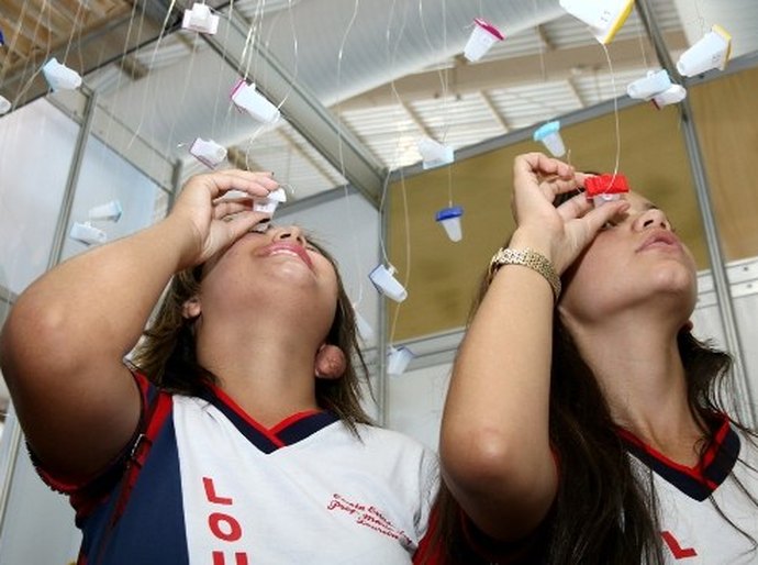 Arquivo Público se reinventa e atrai a atenção do público com monóculos