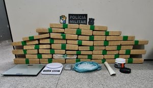 Casal é preso com 32 tabletes de maconha em Aracaju / Foto: Foto: Polícia Militar/SE