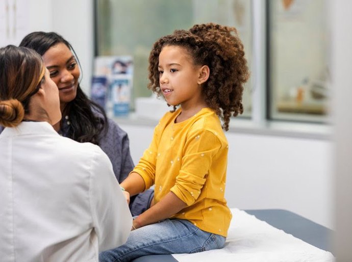 Nova apresentação de tratamento para hepatite C crônica para crianças é incorporada ao SUS