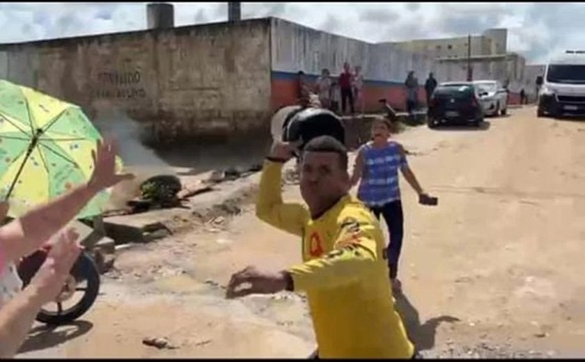 Agressão a profissionais da imprensa gera manifestação de solidariedade em Maceió