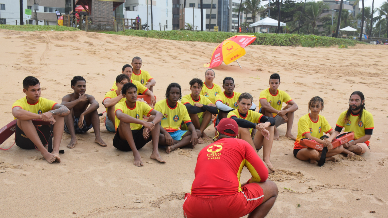 Corpo de Bombeiros promove 16ª edição do projeto Surf-Salva