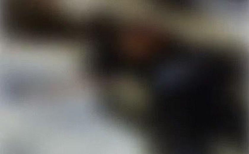 Dupla em bicicleta mata jovem de 21 anos a tiros e deixa homem ferido na Praça da Faculdade