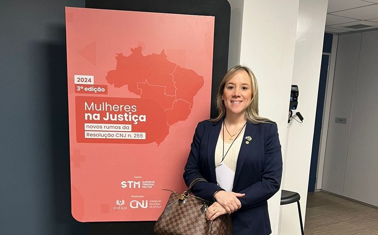 Desa. Natália Von Sohsten participa de evento  que debate a participação feminina no Judiciário