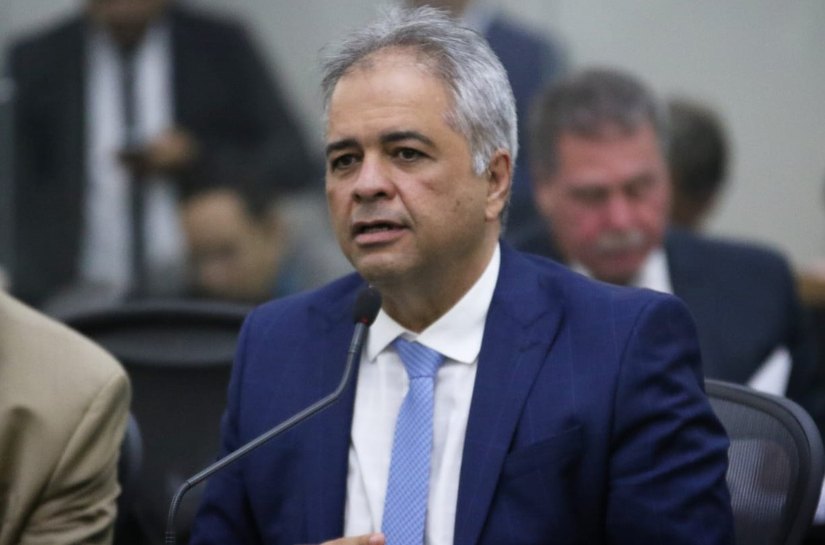 Deputado Silvio Camelo registra entrega de residencial do programa Minha Casa, Minha Vida
