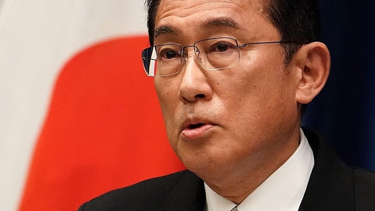 Premiê japonês não disputará liderança do partido e deixará cargo no governo, diz imprensa
