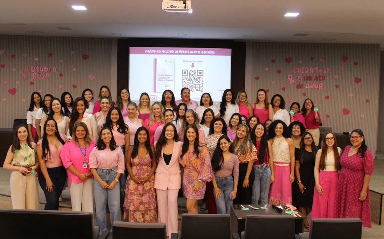 CGE realiza ação do Outubro Rosa voltada ao bem-estar das servidoras