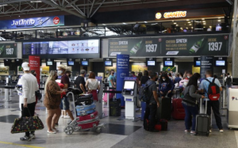 Pedidos de auxílio-desemprego nos EUA caem 3 mil na semana até 11/6, para 229 mil