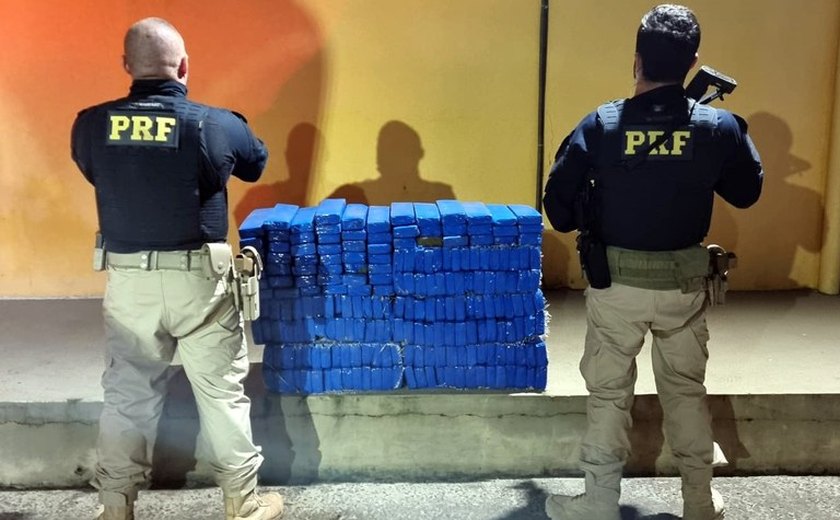 Casal é preso com 203 kg de maconha após fugir da fiscalização da Polícia Rodoviária Federal