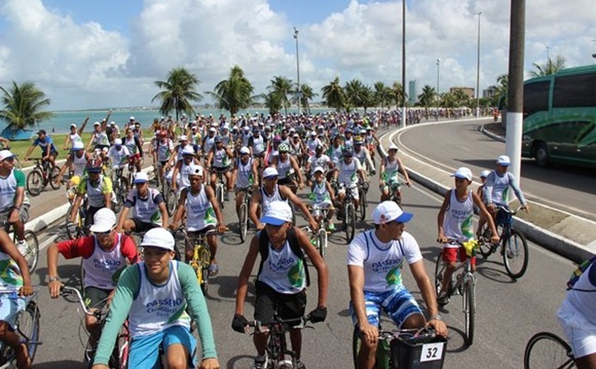 Passeio Ciclístico do IMA arrecada 2 toneladas de alimentos para doação