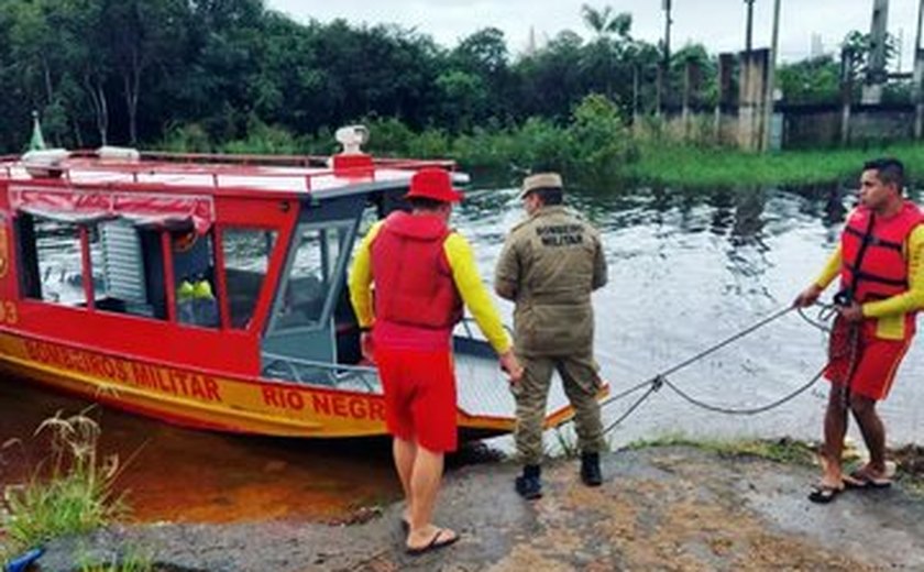 Um paraquedista morre e outro está desaparecido após chuva em Manaus