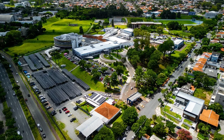 Projeto Alegria vai transformar parte do Erasto Gaertner em galeria de arte, levando exposições para pacientes e profissionais de saúde