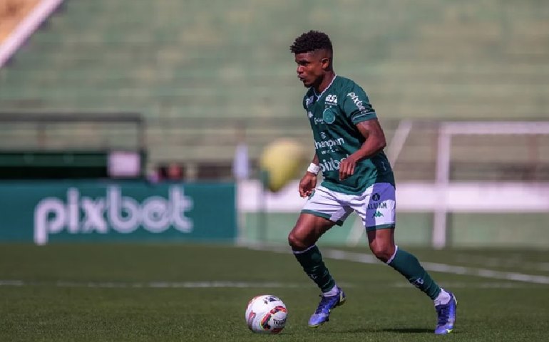 Guarani sofre investida do Santos por lateral-esquerdo Jamerson