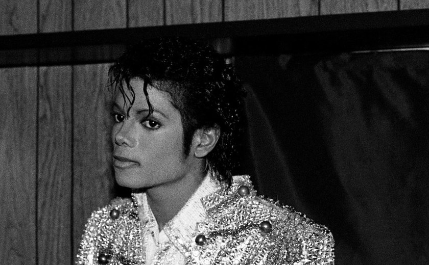 Em meio a disputa com gravadora de Michael Jackson, saiba como vivem hoje os filhos do cantor