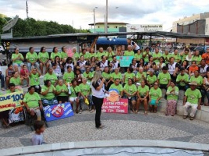 CREAS Delmiro Gouveia reúne centenas de Idosos neste 15 de Junho