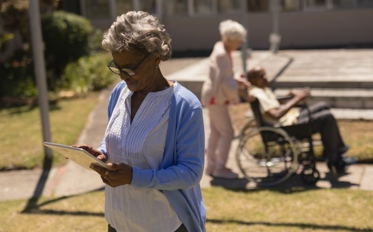 Comissão debate uso da inteligência artificial nos cuidados à pessoa idosa