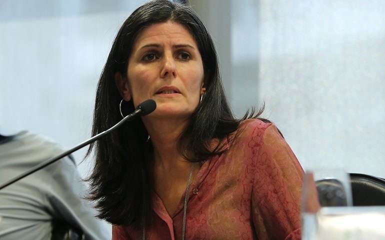 Zeina Latif: pandemia concentrou mercado e aumentou formalização do trabalho