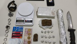 Homem é preso com trouxas e tablete de maconha na Grande Aracaju / Foto: Foto: Polícia Militar/SE