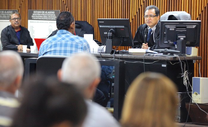 Juiz Geraldo Amorim presidiu o júri, realizado nesta quarta-feira (21). Foto: Itawi Albuquerque.