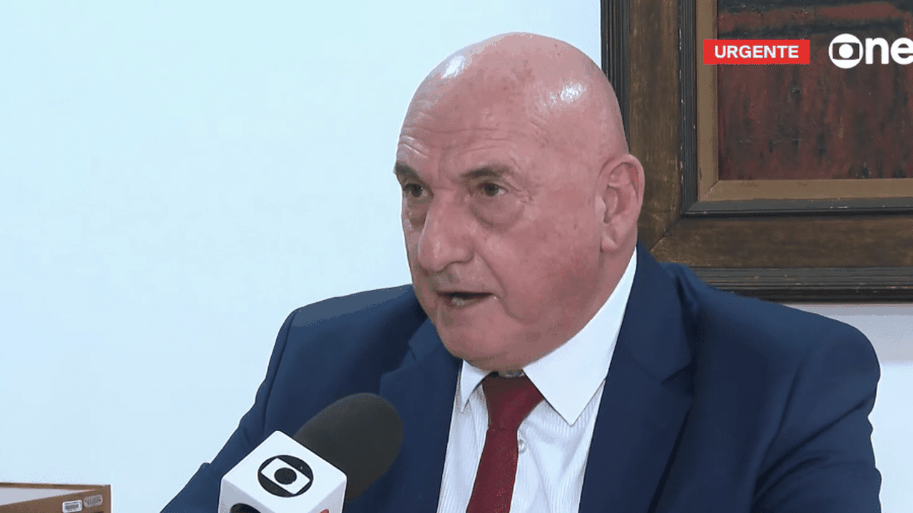 Ex-ministro do GSI nega responsabilidade sobre 8 de janeiro após 5 horas de depoimento à PF