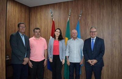 Presidente do TCE/AL recebe visita do Presidente da editora Forúm