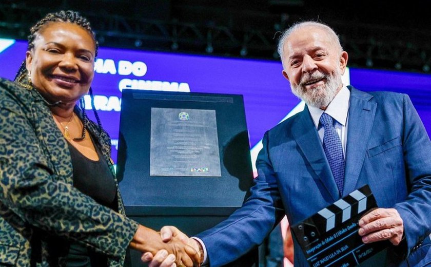 Lula anuncia investimento bilionário no setor audiovisual em evento que teve Fernanda Montenegro defendendo regulação do streaming