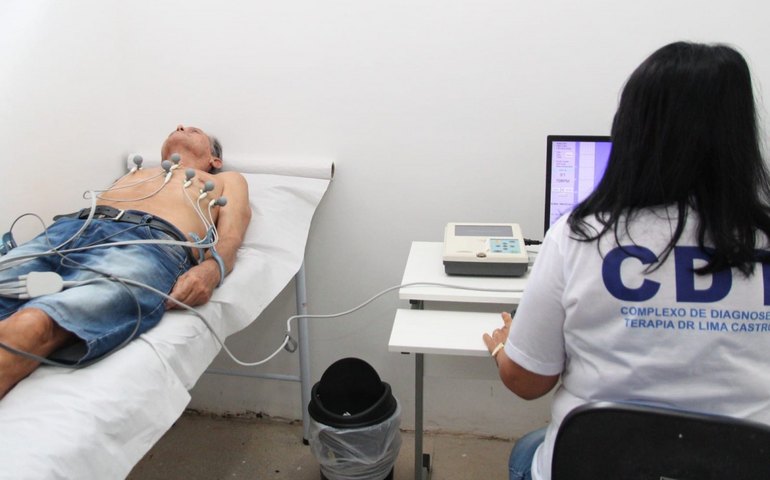 Novembro Azul: Complexo de Diagnose e Terapia realiza ação em alusão ao mês de conscientização sobre os cuidados com a saúde do homem