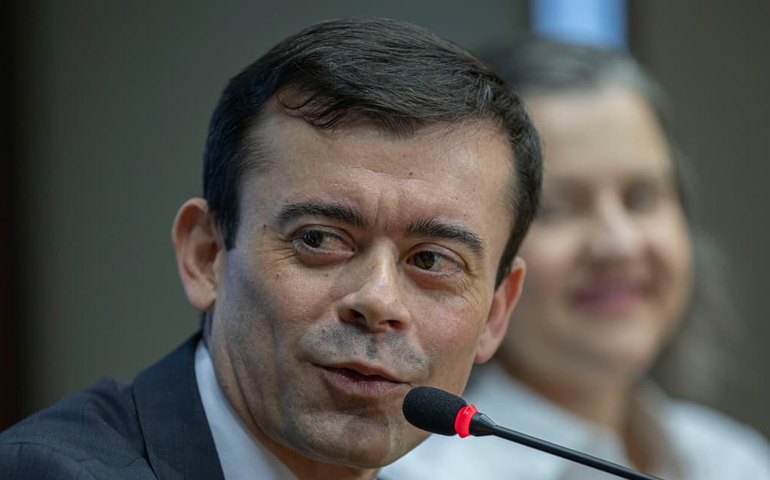 Ceron: hoje não há nenhuma discussão, ao menos com Tesouro, sobre reajuste de benefícios