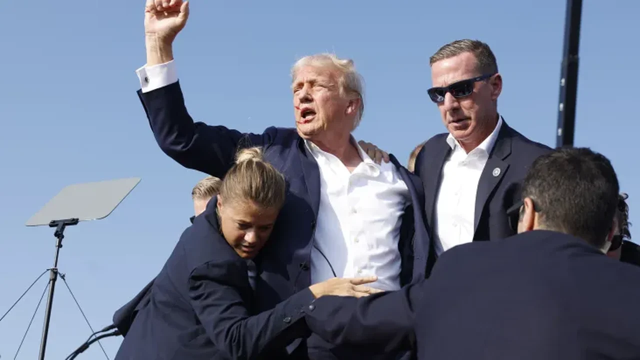 FBI identifica envolvido em atentado a Trump em comício -